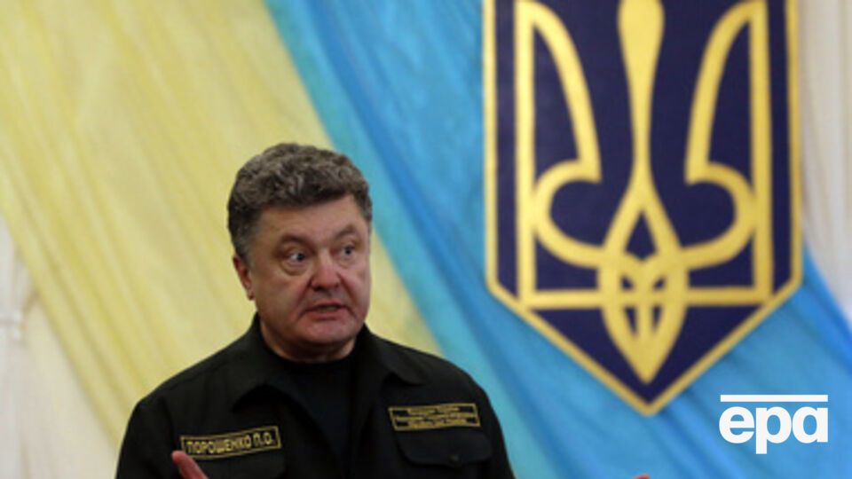 Порошенко заявил, что на передовой боевики уничтожили до 65% украинской техники