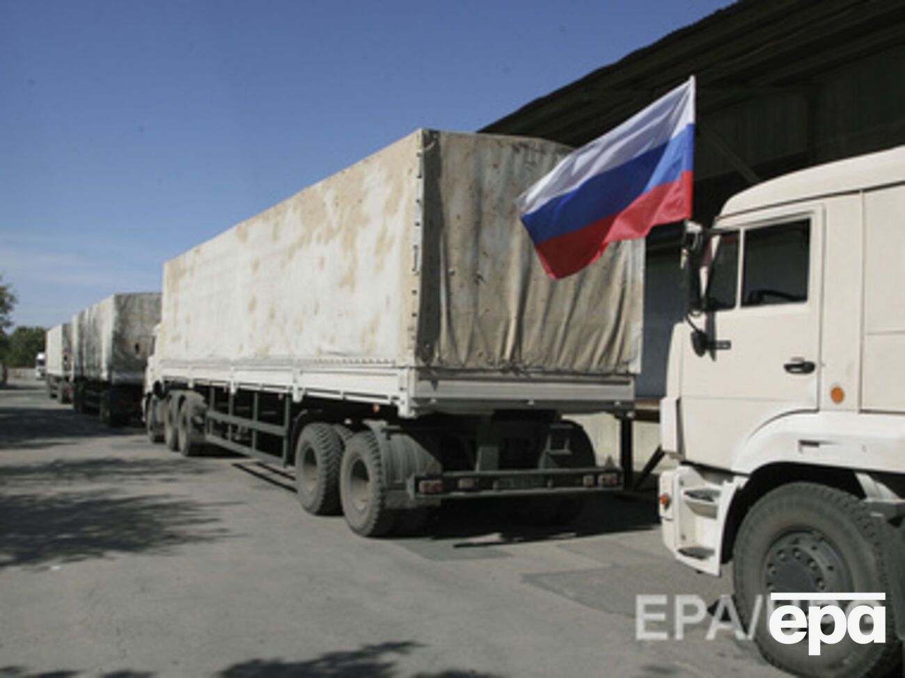 С "гумконвоем" в Украину завезли оружие и технику --- Тымчук