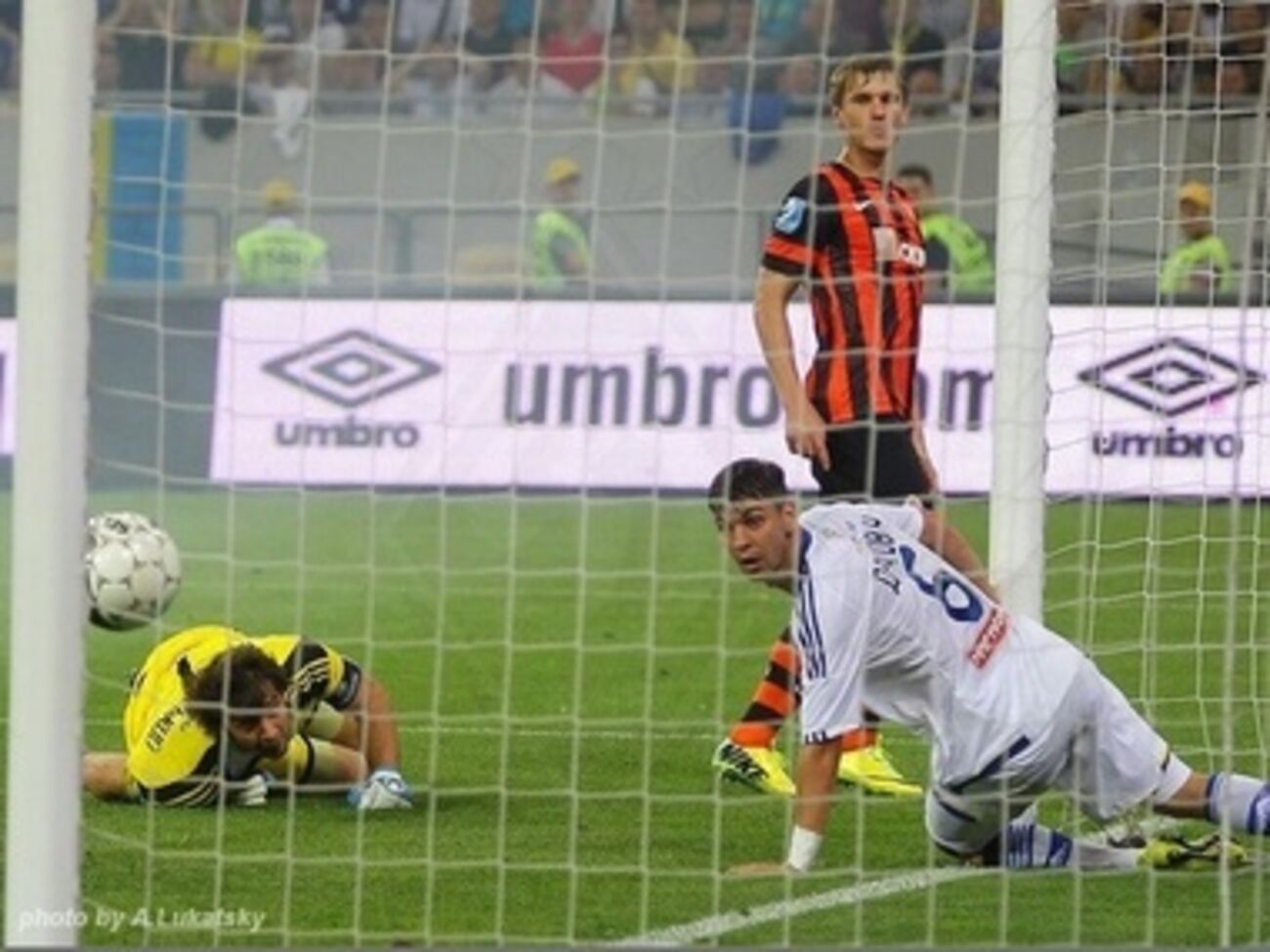 СМИ: Матч "Динамо" и "Шахтера" могут перенести на декабрь