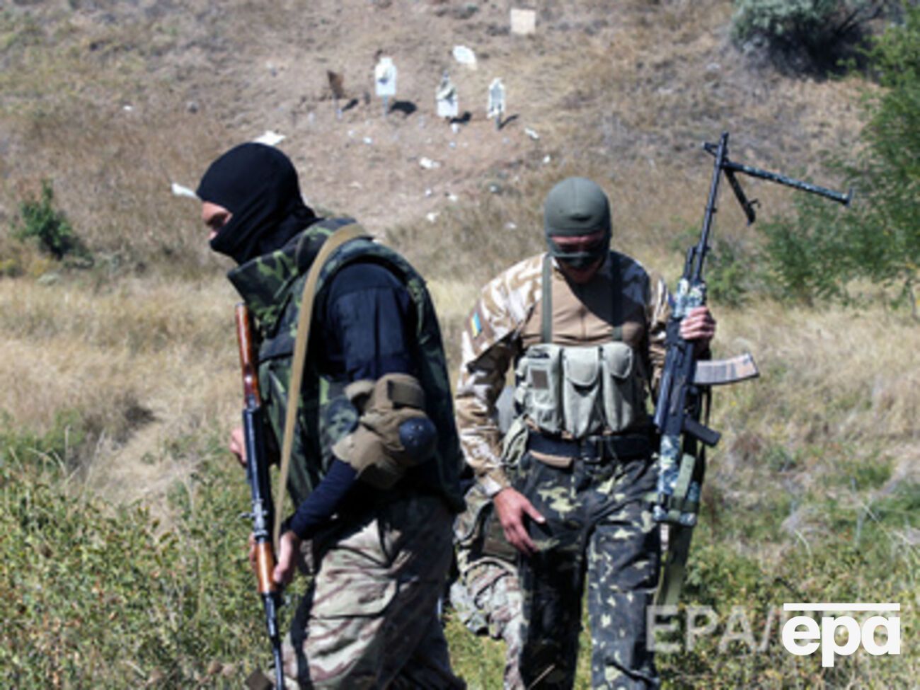 Под Мариуполем продолжаются обстрелы