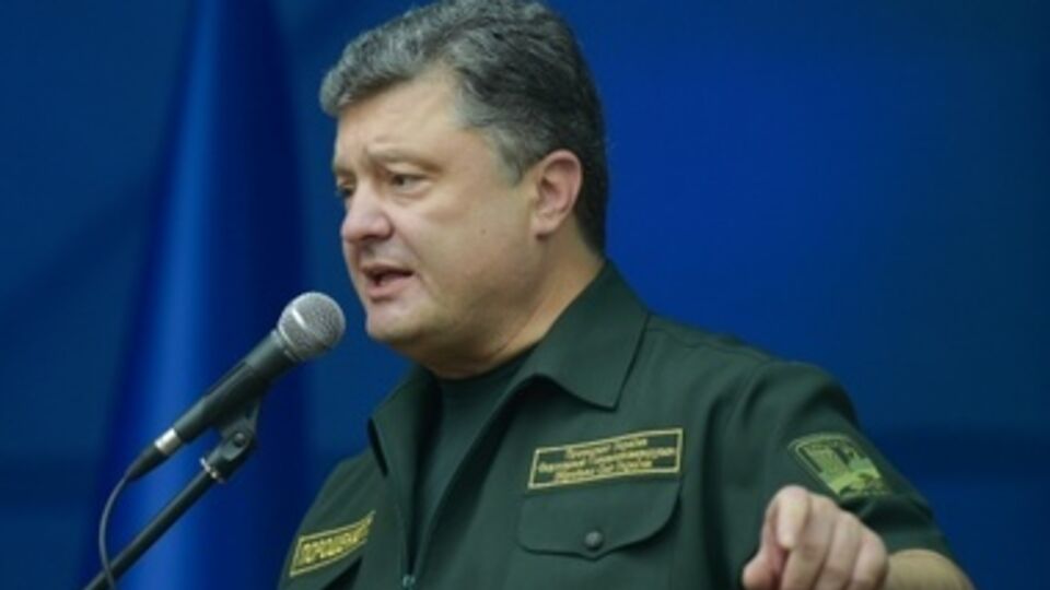 Порошенко сообщил об освобождении еще шести украинских военных