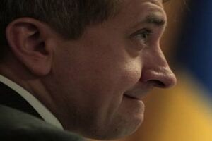 Данилишин: Нужна последовательная политика и профессионализм, а не отдельные, не связанные между собой шаги