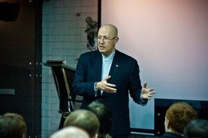 В Кремле полагают, что с Порошенко "можно иметь дело и договариваться"