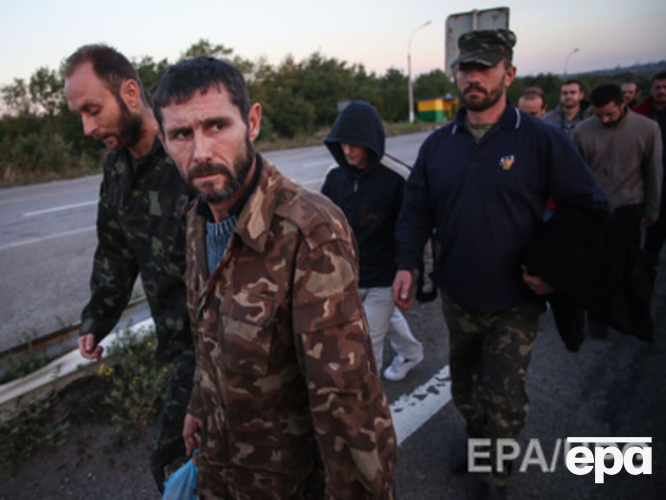 Заложники террористов получают медицинскую и психологическую помощь
