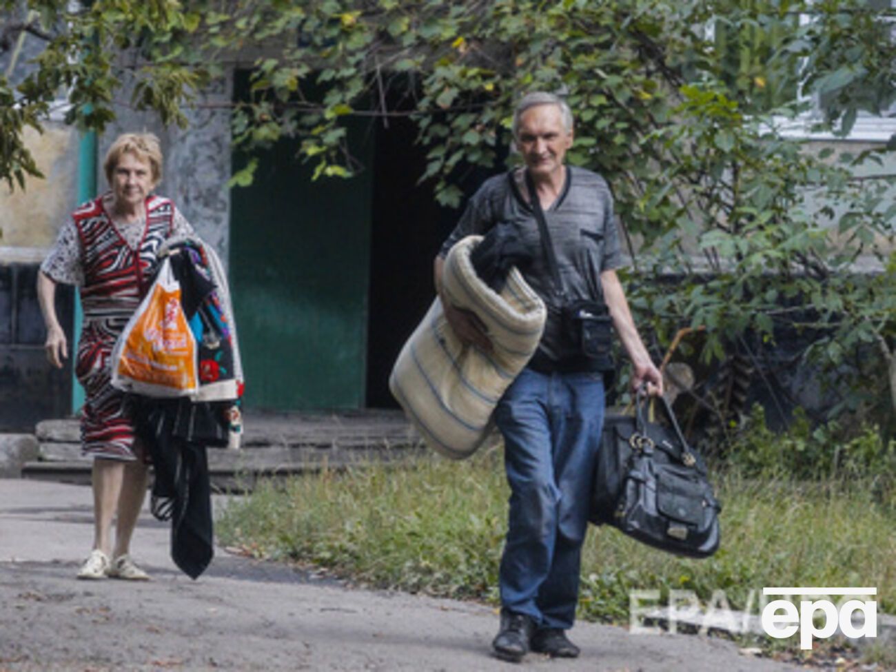 СНБО не советует пока беженцам возвращаться на Донбасс