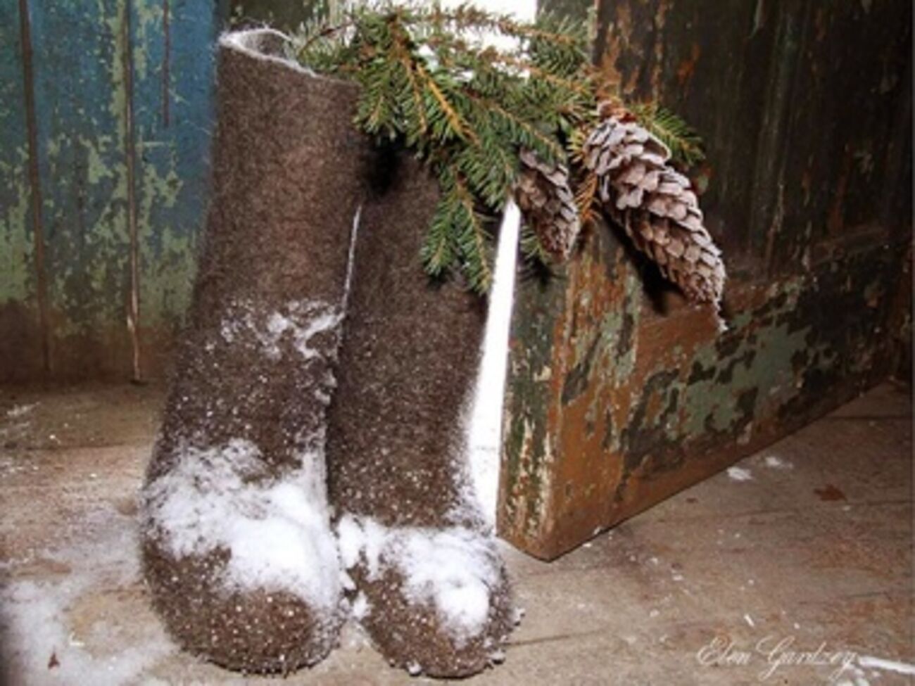 Запланировано купить четыре тысячи пар валенок