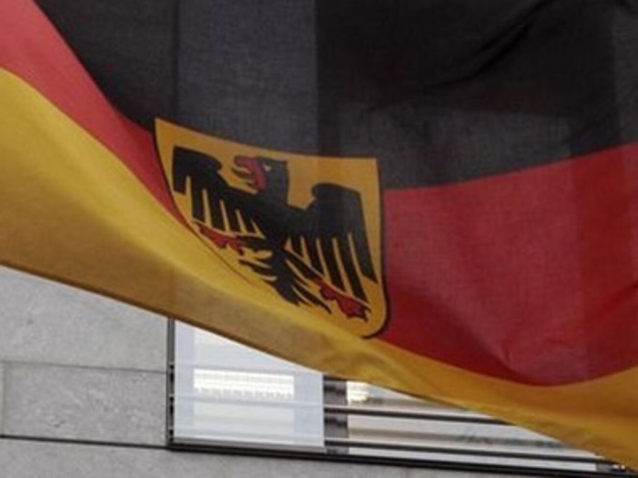 Машины выкрали из подземного гаража частного жилья