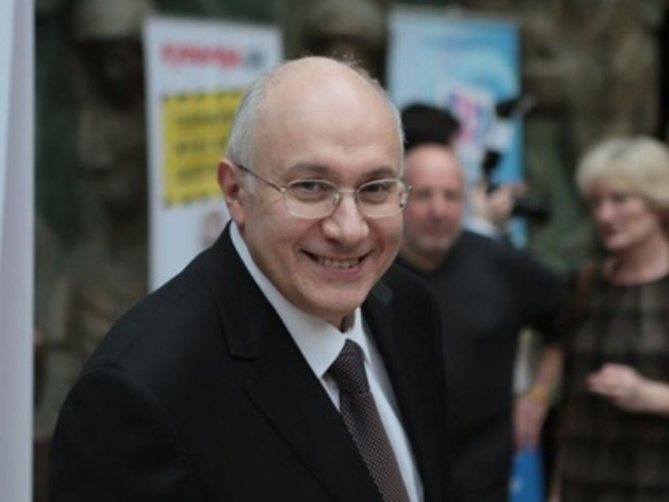 Матвей Ганапольский: Заметим, что это очень красивая история. Такая же красивая, как Катынь, где поляков убило НКВД, но повесили на немцев