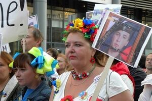 Елена Васильева: "Атмосфера на Марше мира была приподнятая, даже праздничная --- наверное, потому, что люди ощущали единение"