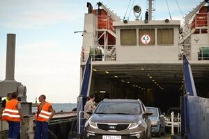 Переправа снова заработала