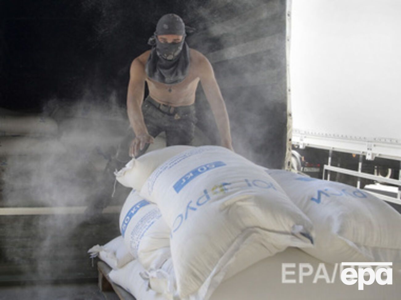 Фуры используют для обороны