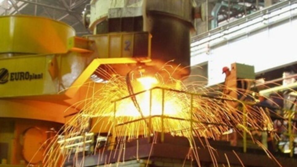 За семь месяцев 2014 года экспорт металлопродукции увеличился на 4,3% до 16,2 млн тонн, а валютные поступления от экспортных операций сократились на 1,6%