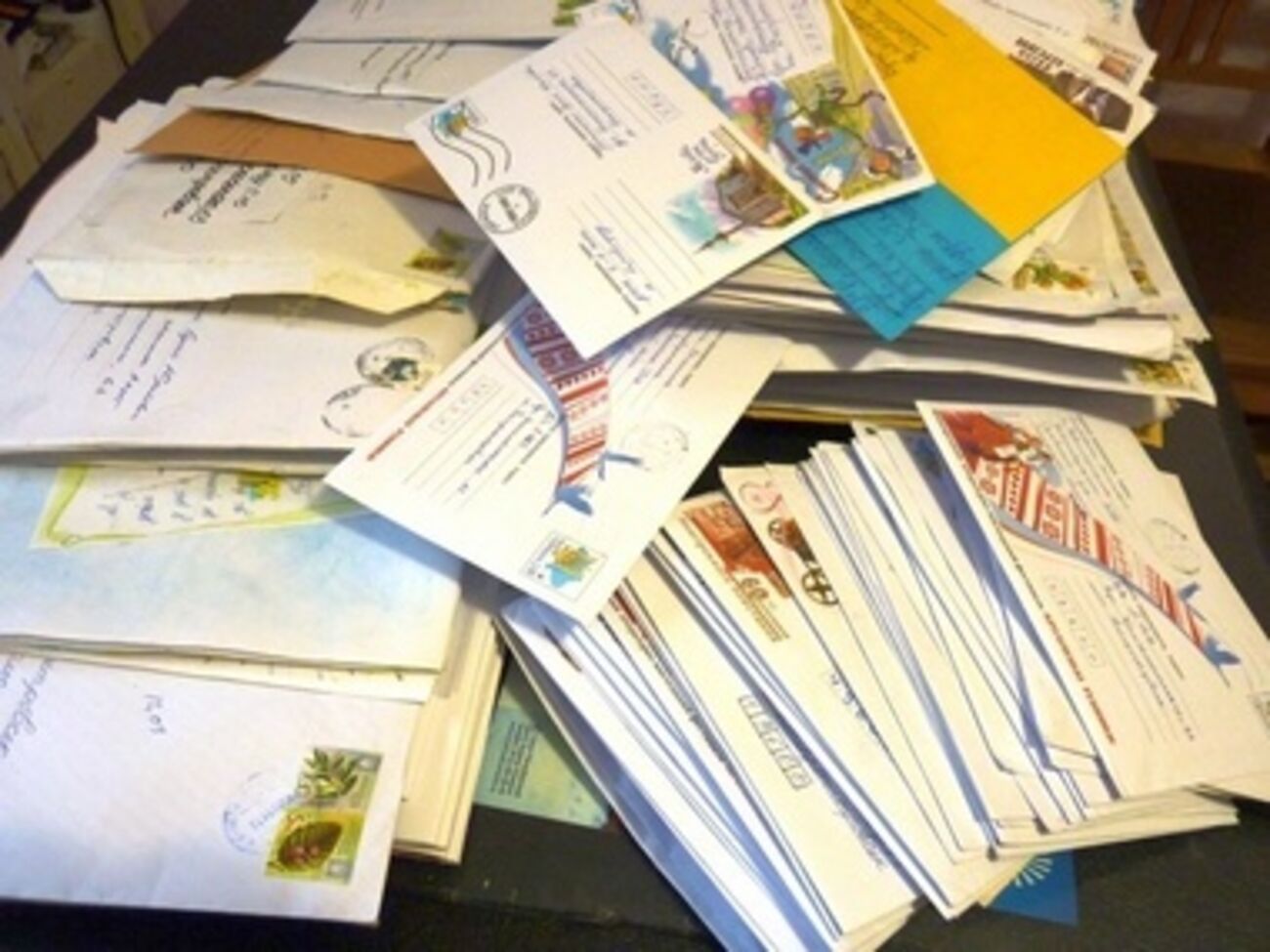 Участники акции обращаются к военнослужащим как к родным