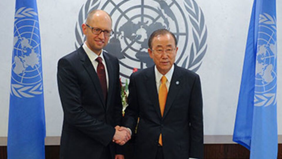 Яценюк поговорил с Пан Ги Муном о ситуации в Украине