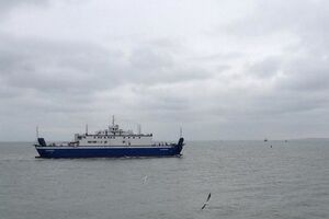 Паромы заработали после перерыва, вызванного штормом