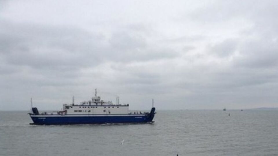 Паромы заработали после перерыва, вызванного штормом