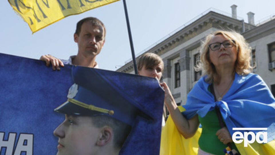 Савченко перевезли из Воронежа в Москву