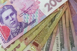 Самая большая средняя зарплата традиционно в Киеве