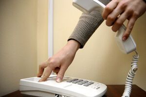 Чтобы позвонить в Севастополь, нужно набирать российский код