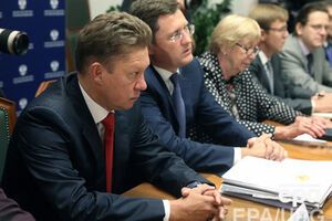 Глава "Газпрома" Алексей Миллер и министр энергетики России Александр Новак на газовых переговорах в Берлине