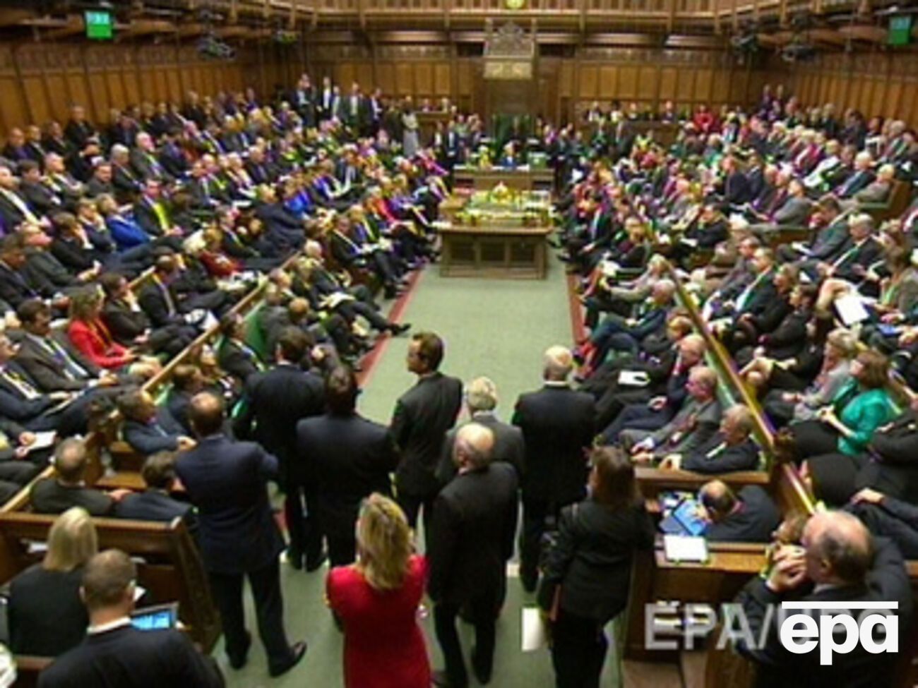 Инициатором вопроса об авиаударах по джихадистам был премьер-министр Дэвид Кэмерон