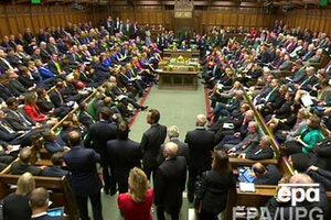 Инициатором вопроса об авиаударах по джихадистам был премьер-министр Дэвид Кэмерон