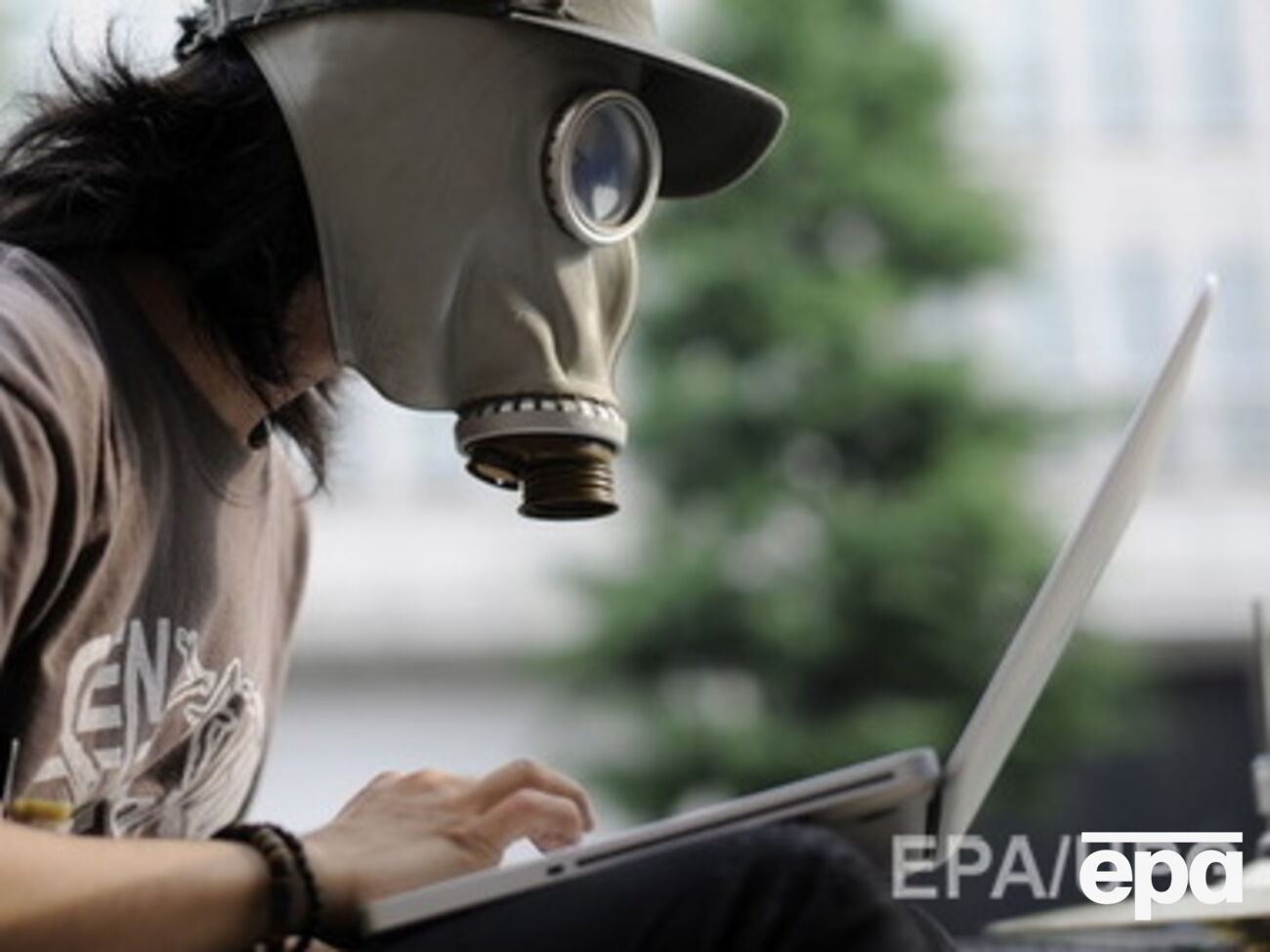 По мнению экспертов российские спецслужбы вынудили хакеров к сотрудничеству