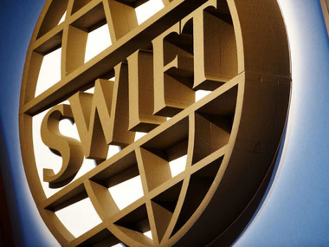 Россию не будут отключать от Swift