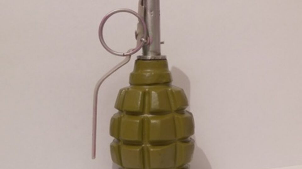 В автомобиле были гранаты и штык-нож