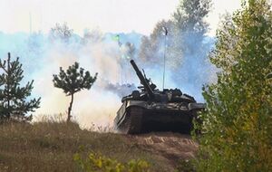 Бойцы отрабатывали навыки вождения и осуществляли боевые стрельбы