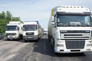 Водители несколько дней стоят в очередях