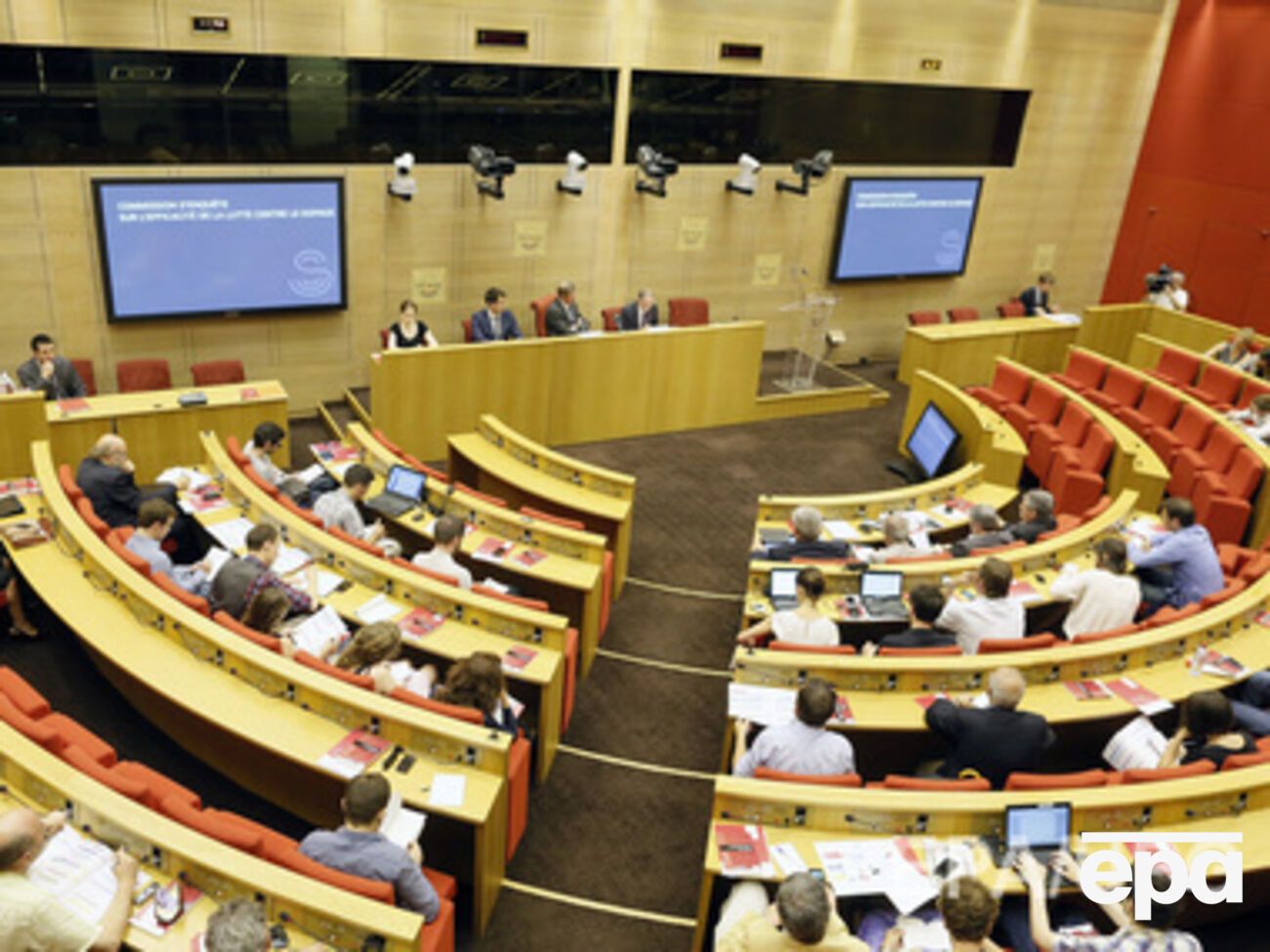 Во Франции проходят выборы