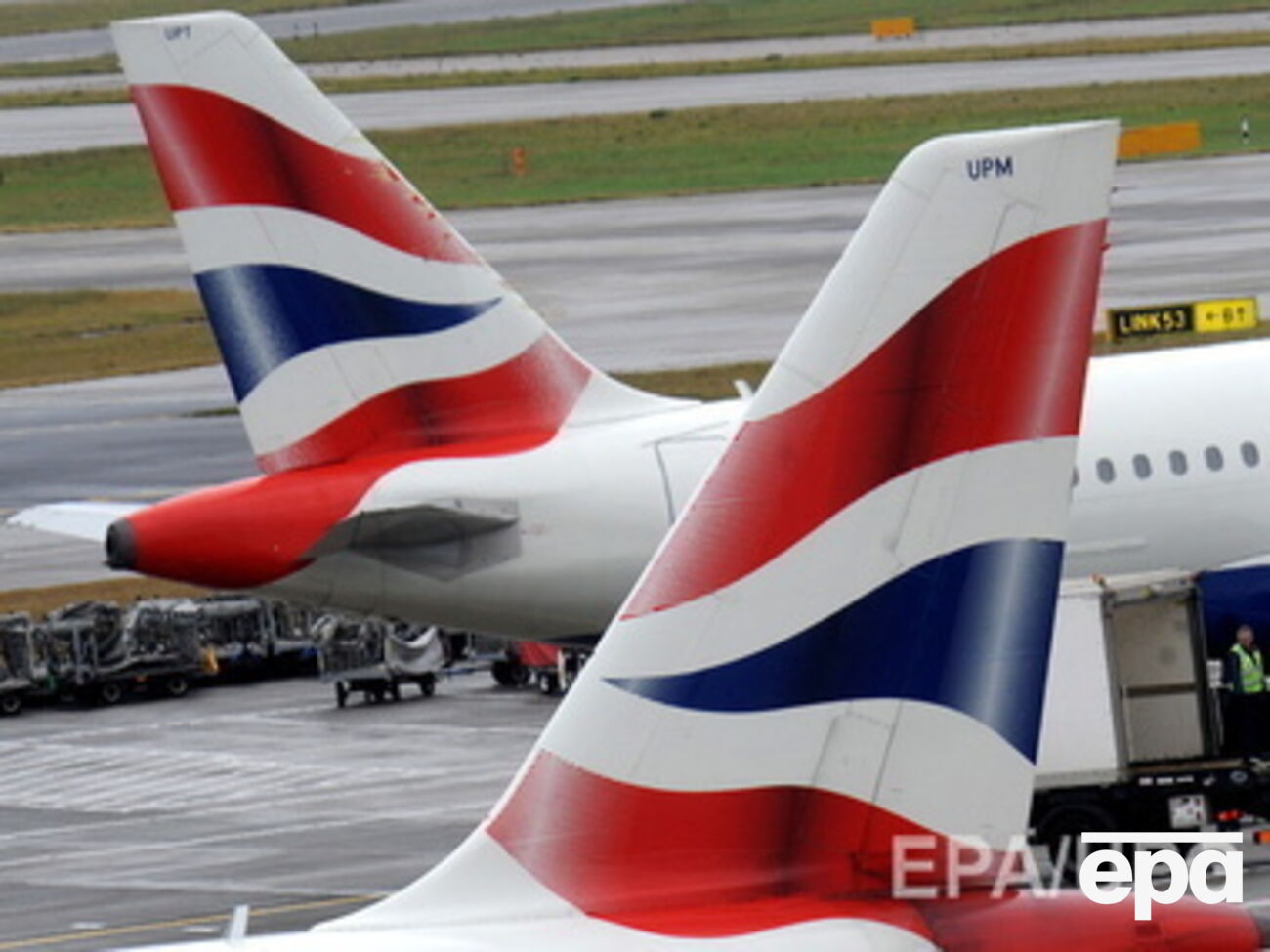 Европейские авиакомпании разрешат пользоваться интернетом на борту самолетов