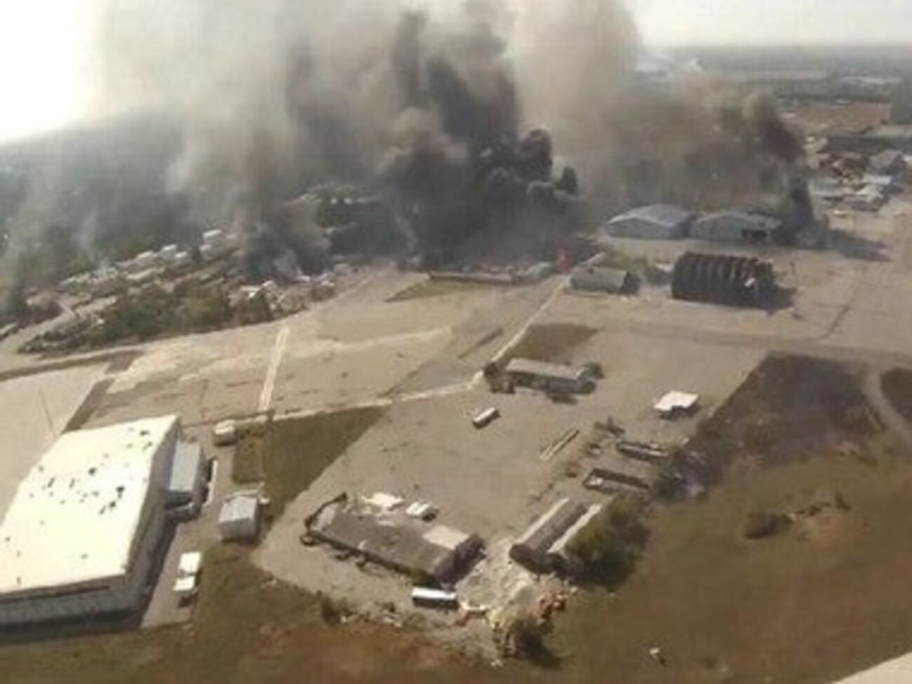 Уходить из аэропорта силам АТО нельзя, считает Юрий Бутусов