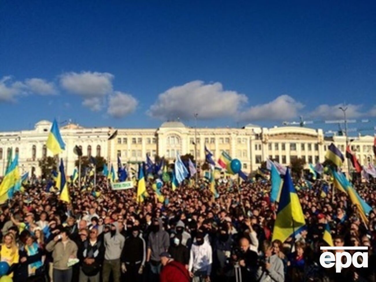 Антон Геращенко: Скажу в стиле Леся Подервянского, но без мата: сегодня харьковчан на митинге за Единую европейскую Украину было очень много!