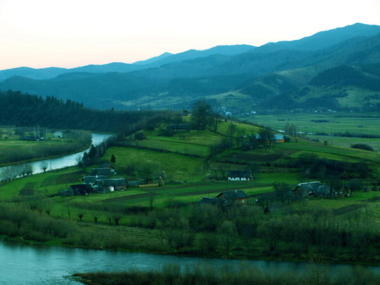 Гора получила название в честь героев Небесной сотни