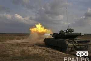 Военные уничтожают технику террористов