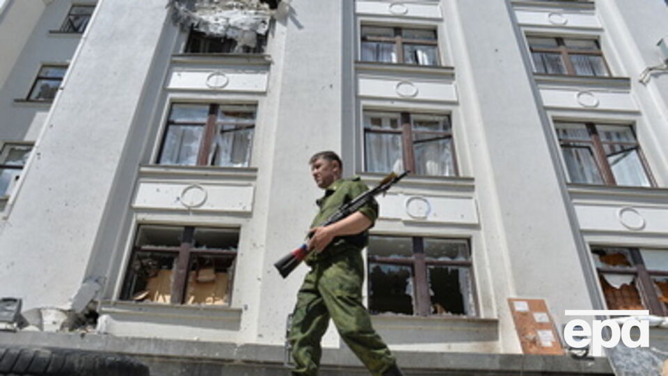 Боевики в Луганске захватили сеть АТБ