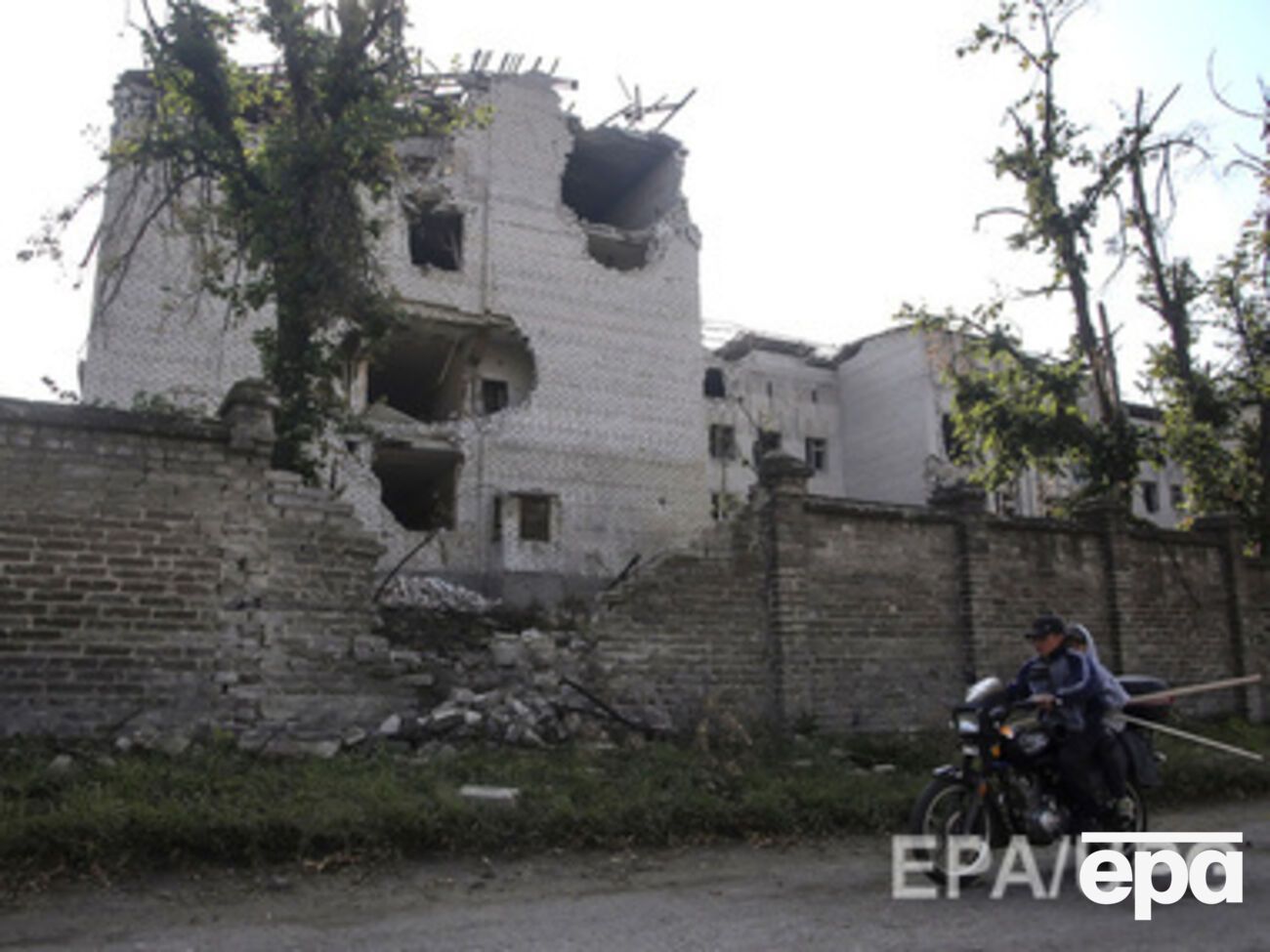 В Луганске дети вернутся в уцелевшие школы