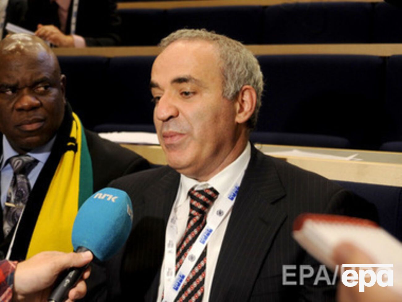 Путин пытается вернуться к системе региональных блоков в мире, заявил Каспаров