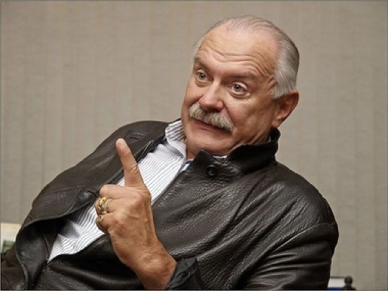 Михалков испугался, что во власти его больше не любят