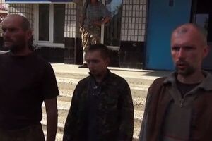 Пленные украинские солдаты в Старобешево