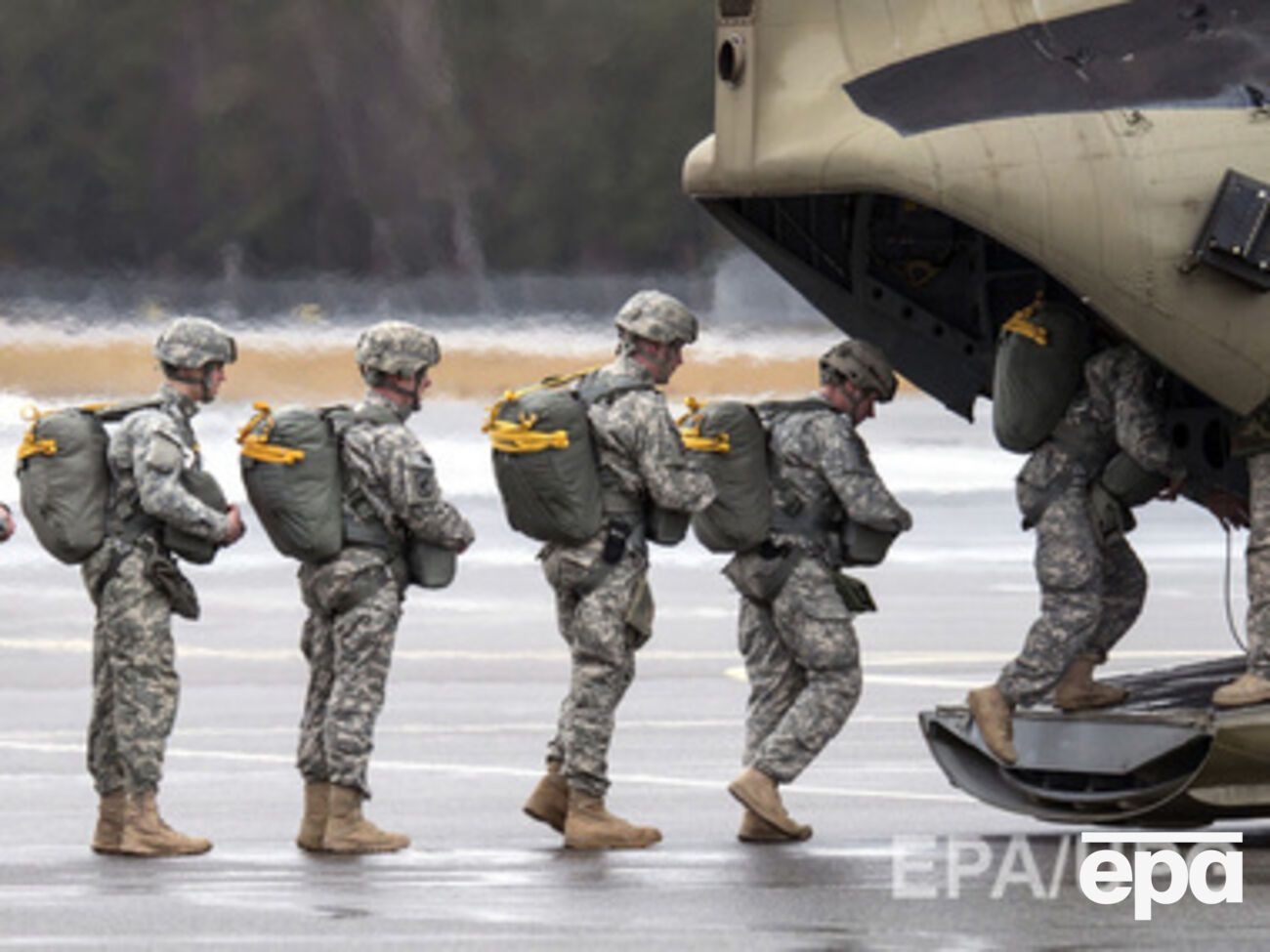 В Ирак отправили еще одну группу военных США