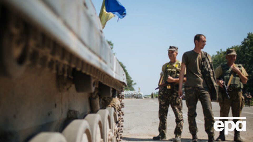 Пресс-центр АТО: Позиции украинских военных обстреливают и в Донецкой области, и в Луганской