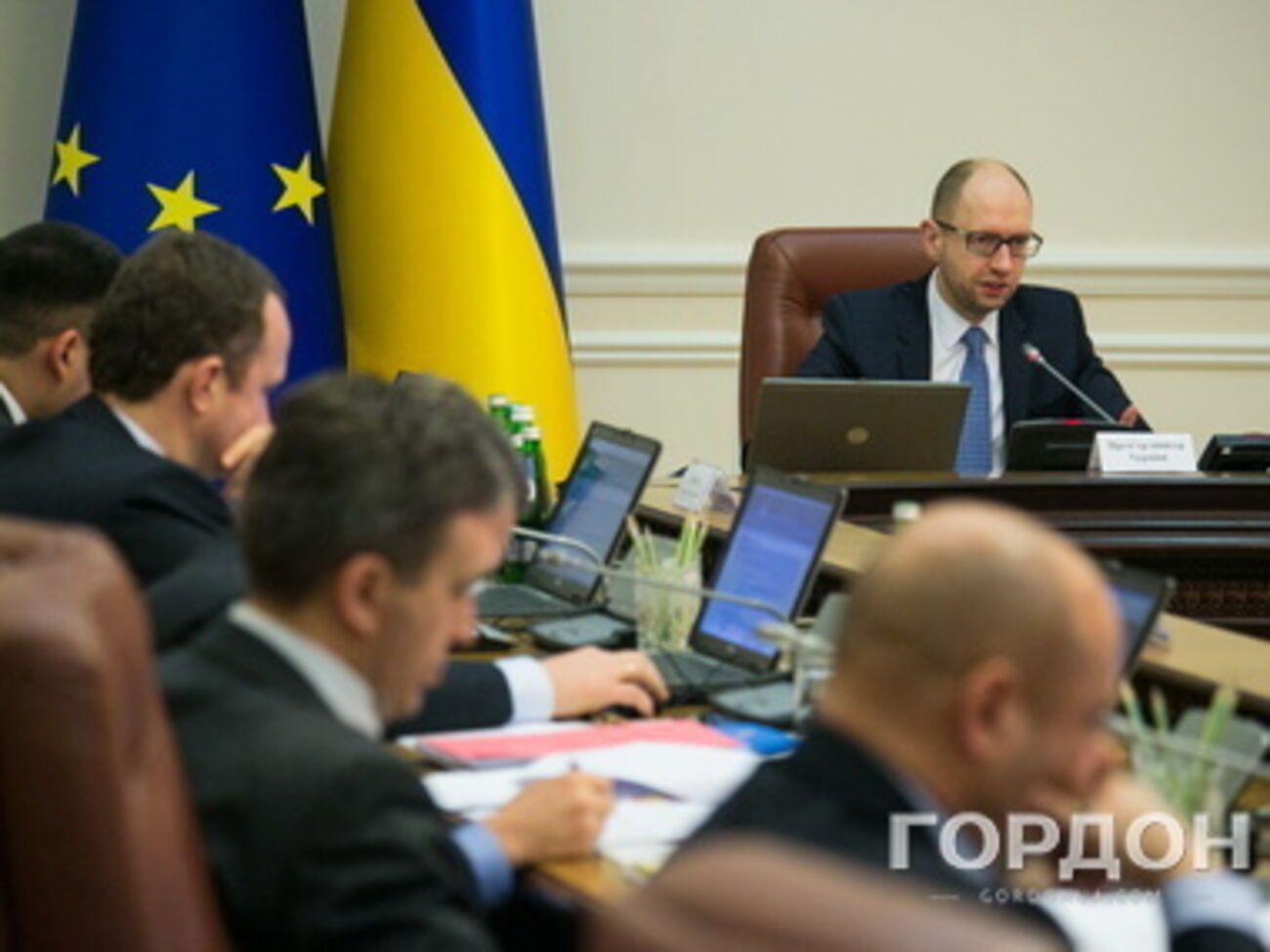 Продажа более 1200 гособъектов призвана наполнить пустующий бюджет Украины