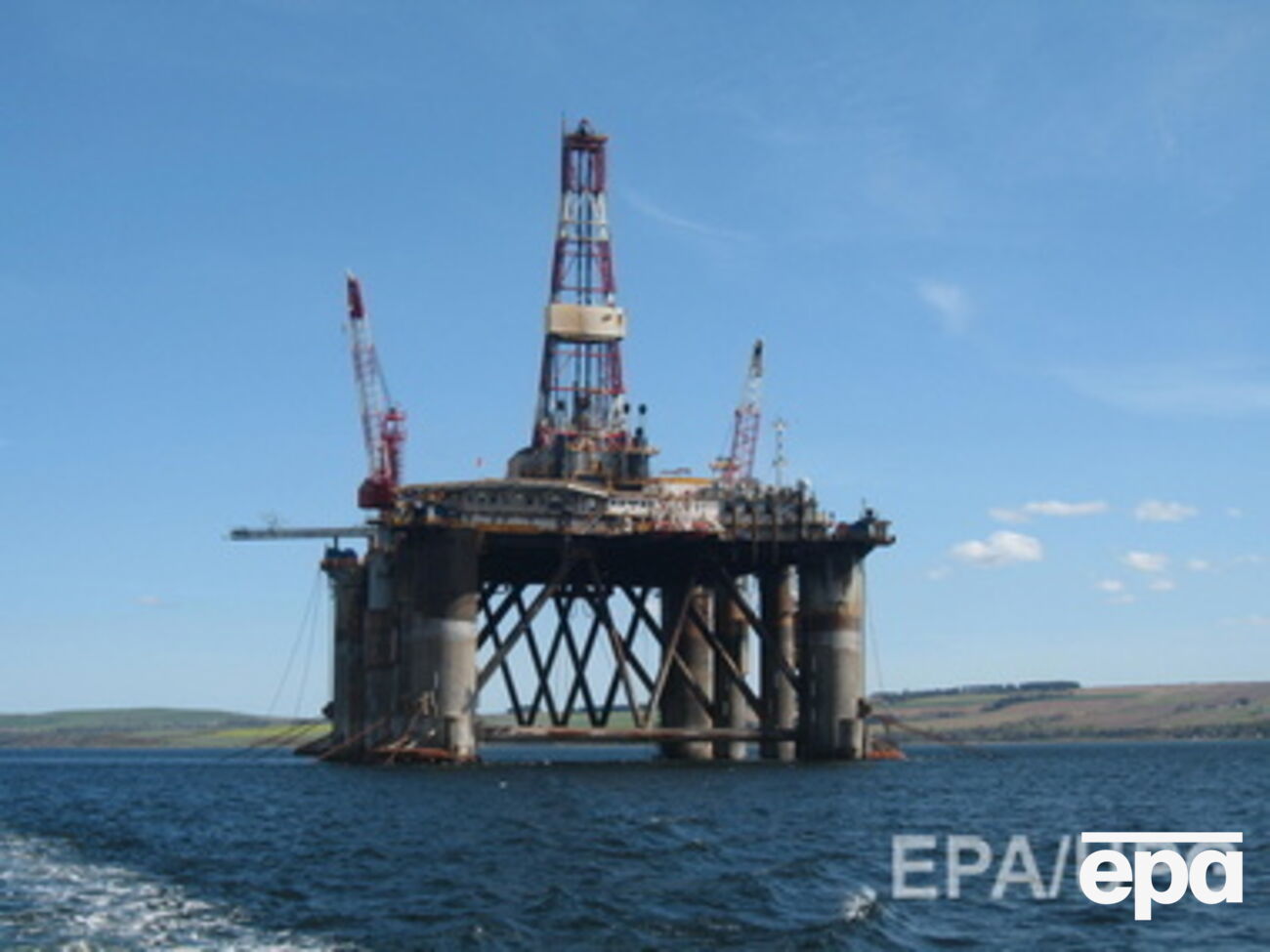 После значительного падения цены на нефть начали расти