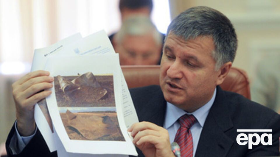 Аваков сообщил, что в зоне АТО около семи тысяч добровольцев