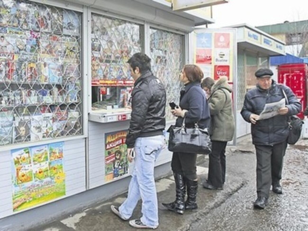 Госкомтелерадио просит не печатать программы телепередач российских каналов