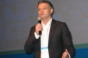 По словам Шимкива, в вопросе внедрения 3G слово осталось за правительством