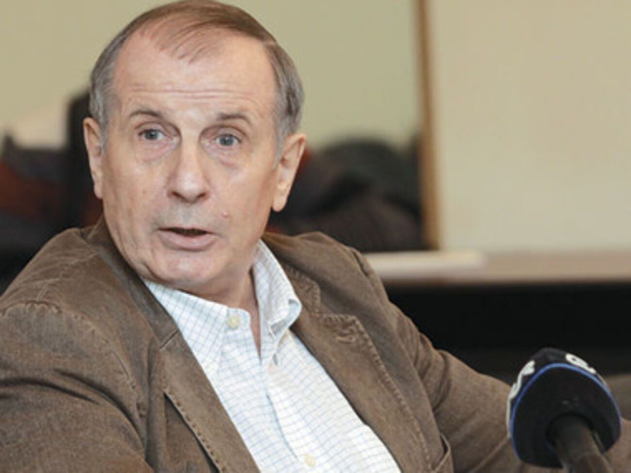 Михаил Веллер: Ребята, вы определитесь, вы за революцию или против?